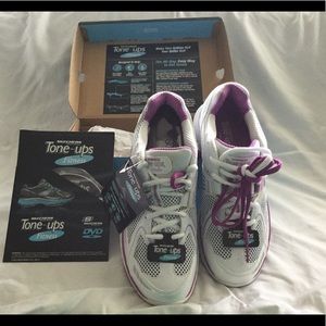 Sketchers Tone-ups  New in box